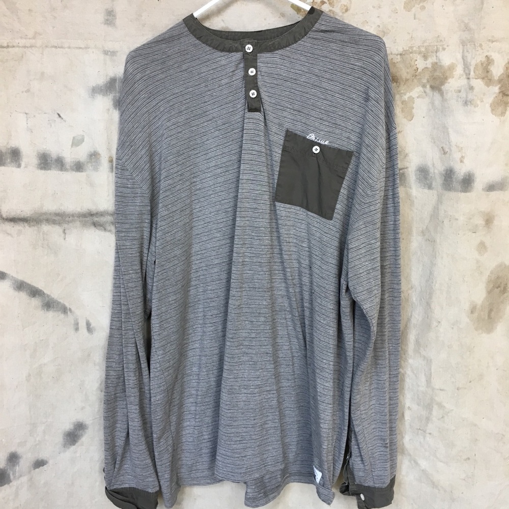 Striped long sleeve buttoned shirt